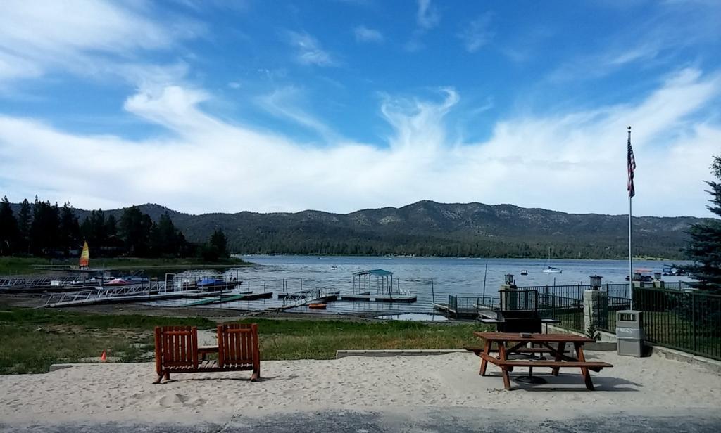 Big Bear Lakefront Lodge Eksteriør billede